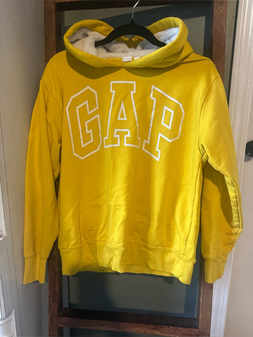 GAP  Yellow Logo Hoodie women M